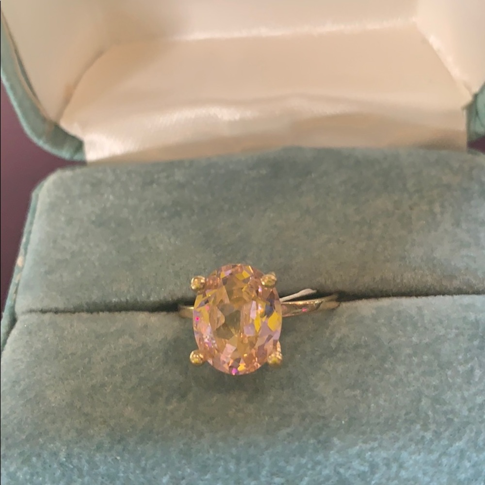 Gold ring